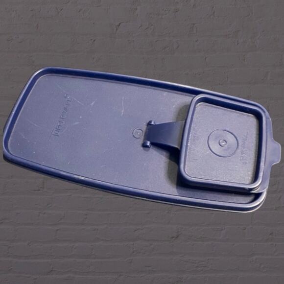 Tupperware Blue Replacement Lid Seal 1589 Fits Large Cereal Keeper 1588 Navy - Picture 1 of 5